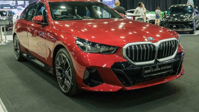 Analysis: German automakers, BMW are "at the center of the storm" as a result of Donald Trump's victory.